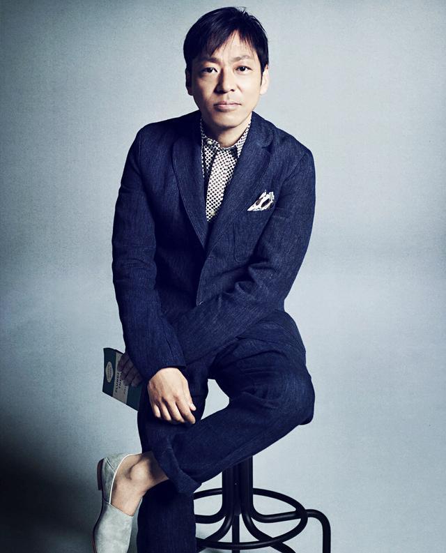 56岁香川照之再被曝殴打女工作人员,曾承认猥亵女服务员并道歉_腾讯