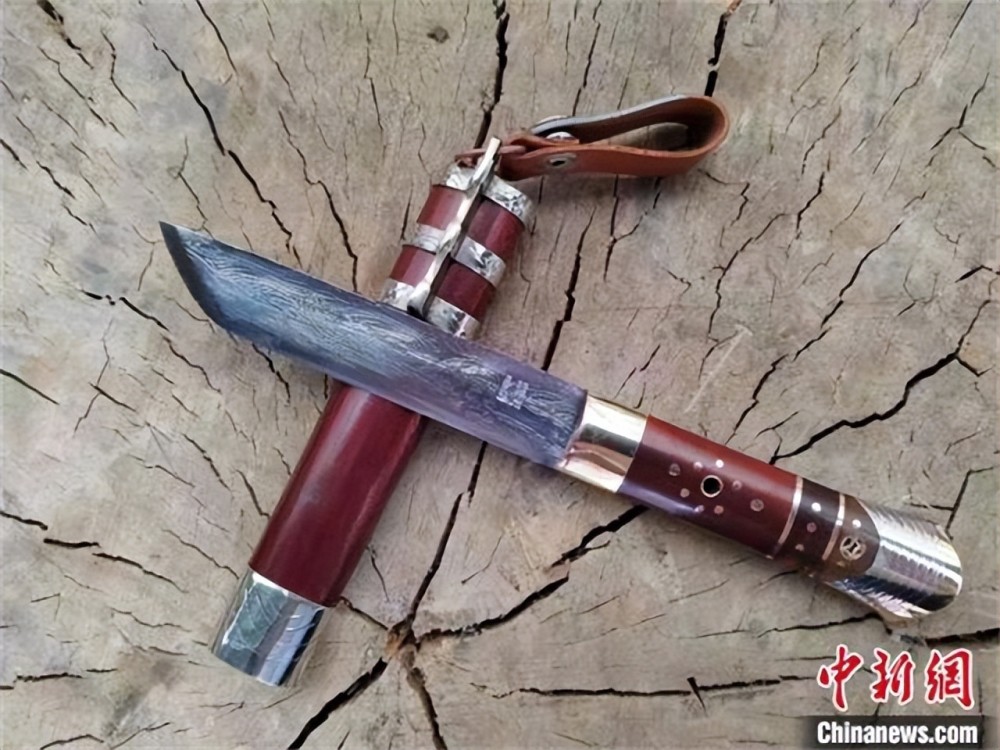 【中国新闻网】从"厨房"到"橱柜",甘肃保安腰刀探"文旅新生"_腾讯新闻