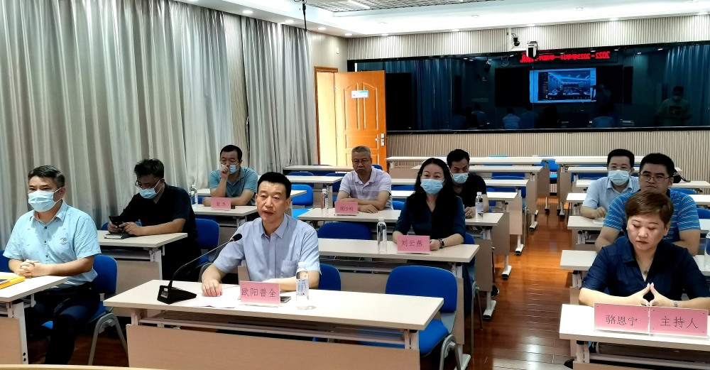 桂园中学校长欧阳普全:擦亮名校文化底色,打造湾区教育名片_腾讯新闻