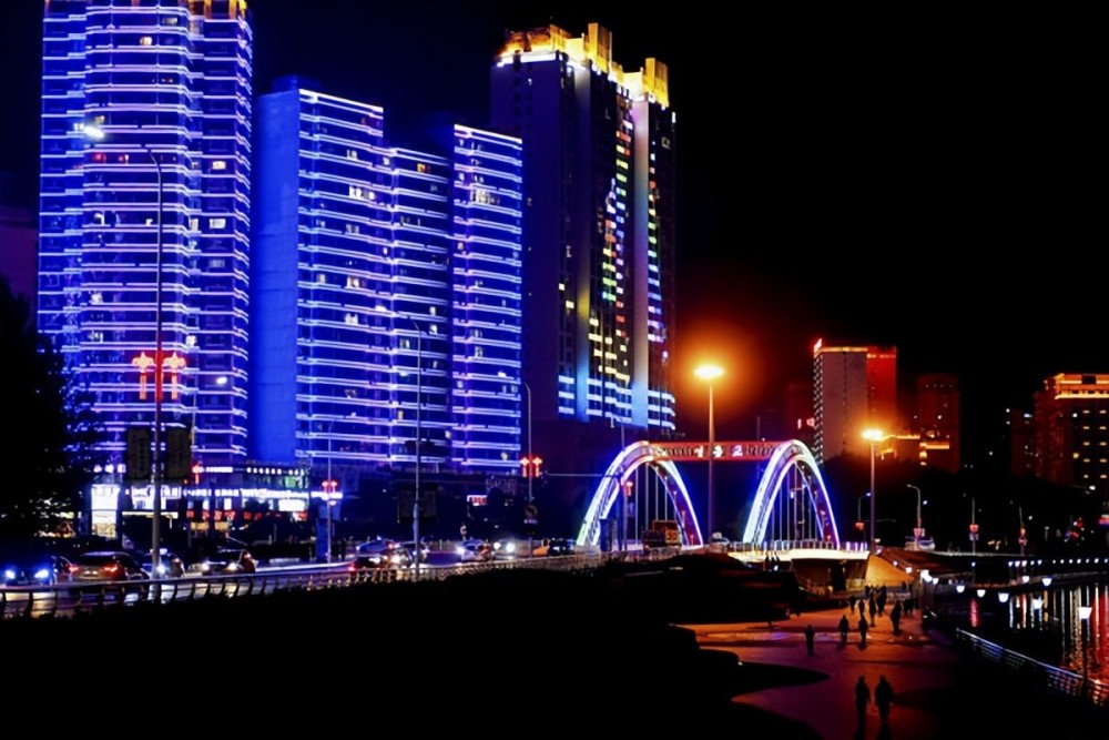 镜观吉林流光溢彩夜延吉