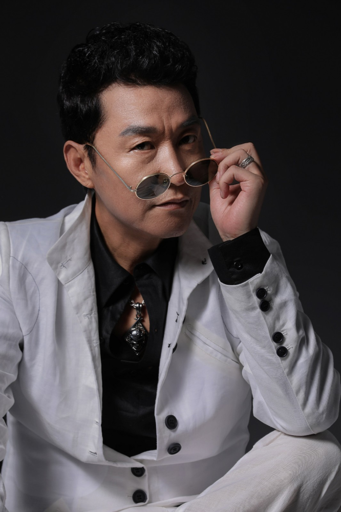 赵燕国彰大部分人不认识,但《插翅难逃》的张世豪,想不认识都难_腾讯