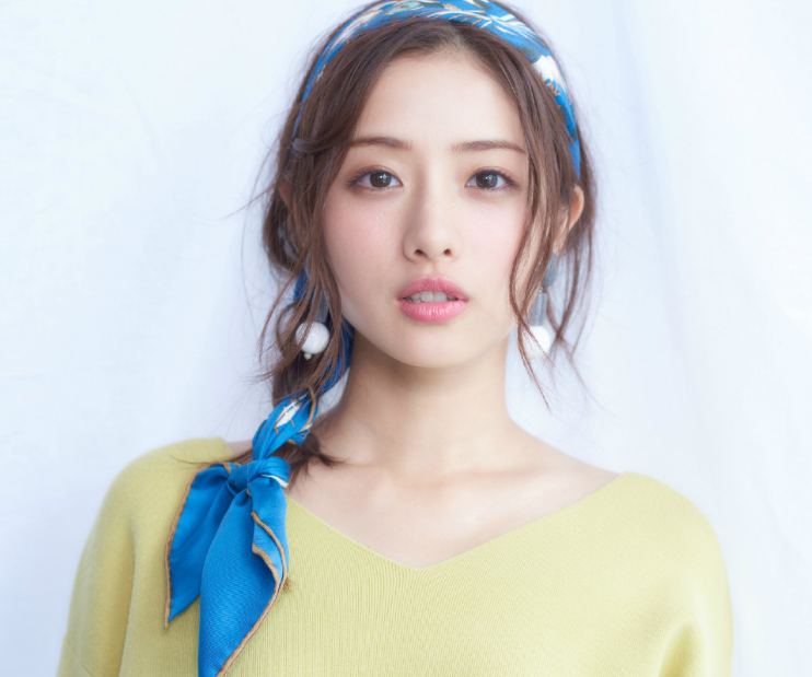 殷桃这3款"少女发型"太好看了!时髦又减龄,圆脸女生值得借鉴插图5