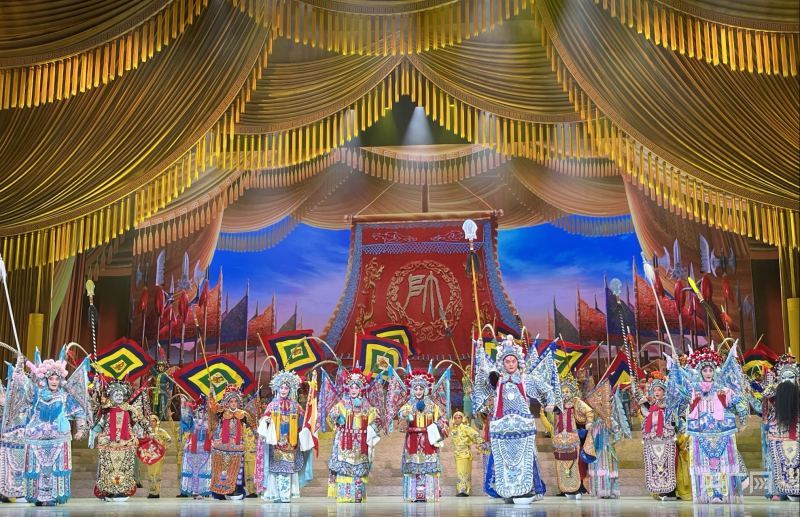 第十三届中国艺术节开幕式拉开帷幕文艺演出九大节目各具特色、精彩纷呈