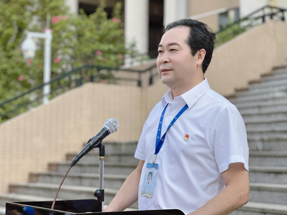 惠州市华罗庚中学校长陈绍安:志存高远新担当,奋发有为新作为凝聚新