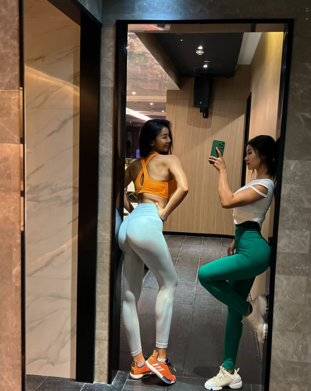 美女主播张曼源秀健身成果,身材魁梧肌肉发达,至今仍未有新男友_腾讯