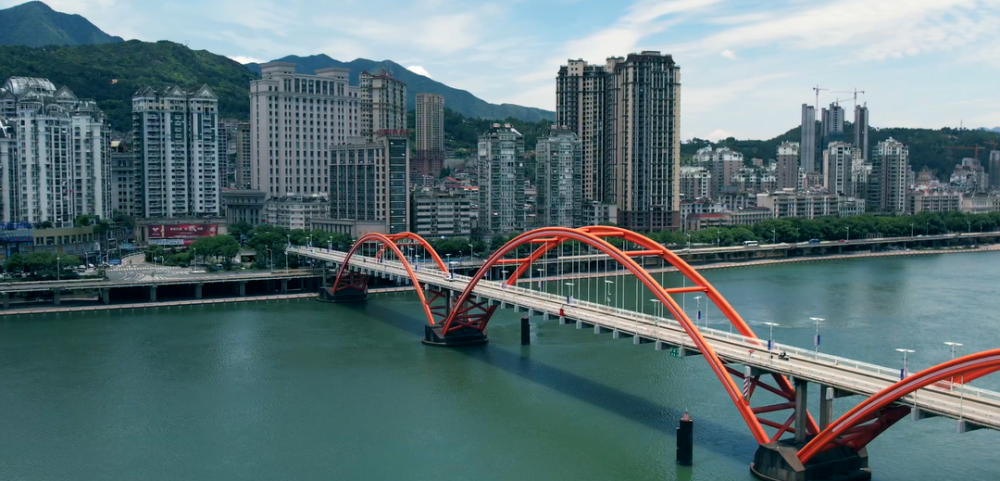 等着朝阳第一缕光我在瓯江大桥上等你(青田县船寮镇小学教育集团)作者