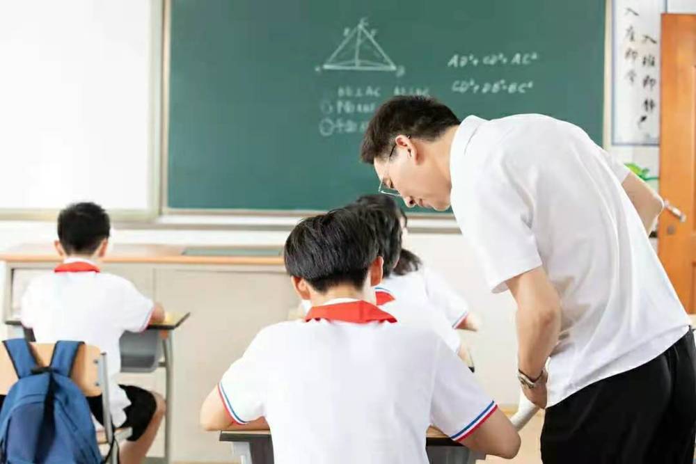 北京市教委传来通知，9月份全面实行“教师轮岗”，家长却有意见