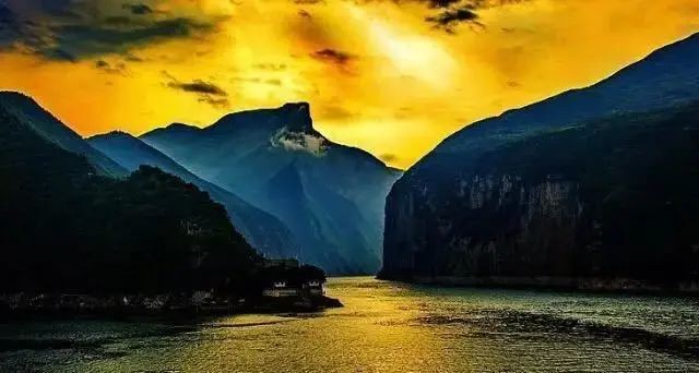 "朝辞白帝彩云间",李白,杜甫,白居易,刘禹锡,苏轼,黄庭坚,范成大,陆游