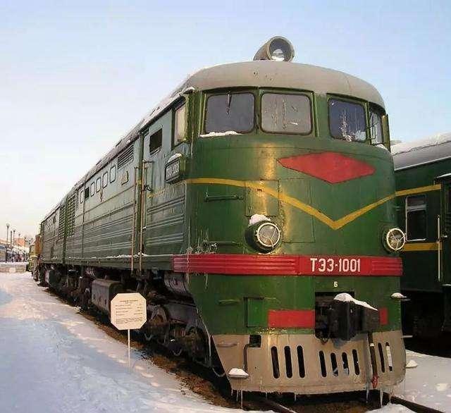 哭并快乐着的"哭脸东风",ng"东风"型内燃机车早期型的故事