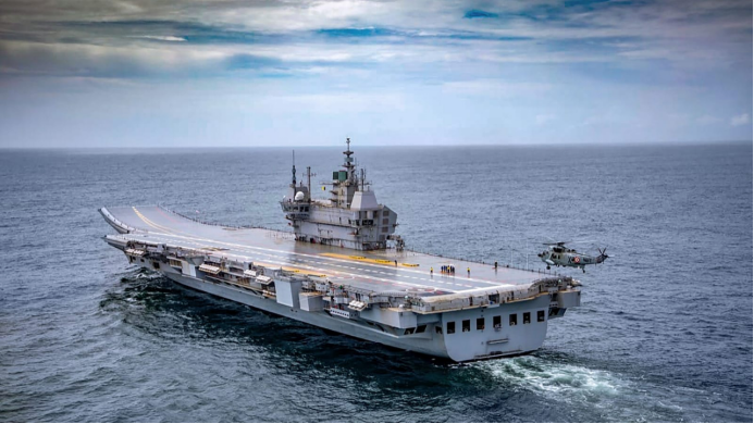 印度国产航母带“缺陷”服役，专家：明年形成战斗力基本无望