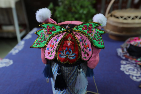 文化传承|艺术"针"功夫,这些沙朗白族刺绣帽好美!