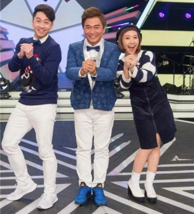 周杰伦社交平台分享恩师节目,并赞有品位,师徒二人破冰现曙光