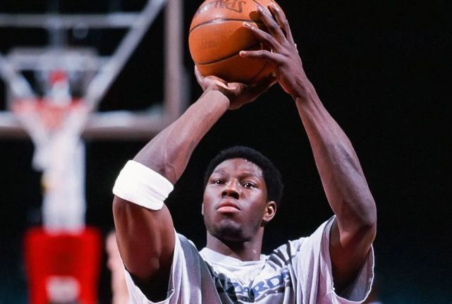 nba史上最励志的球员!巅峰的大本,有多强?_腾讯新闻