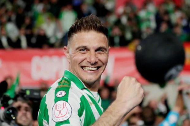 真活化石华金完成生涯第20个西甲赛季并列历史第一