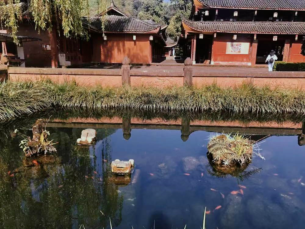 万年古刹每逢金秋尤其是在秋天万年寺的山景四季宜人autumn白水秋风遇