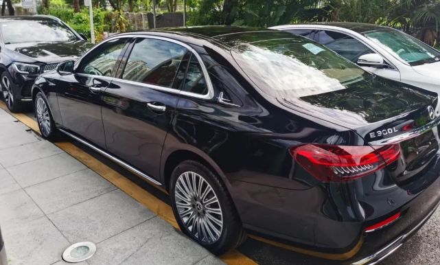 新款奔驰e级长轴距上市