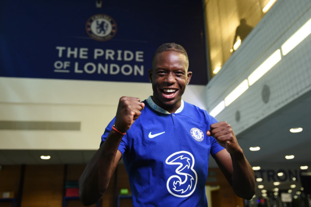 丹尼斯扎卡里亚可以成为切尔西中场的临时救星吗