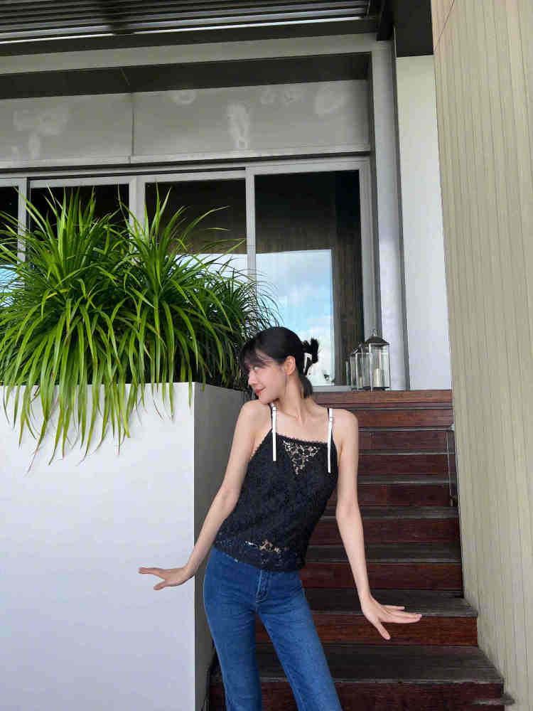 李溪芮大长腿是如何炼成的?行走的穿搭模特,时尚优雅有魅力插图1