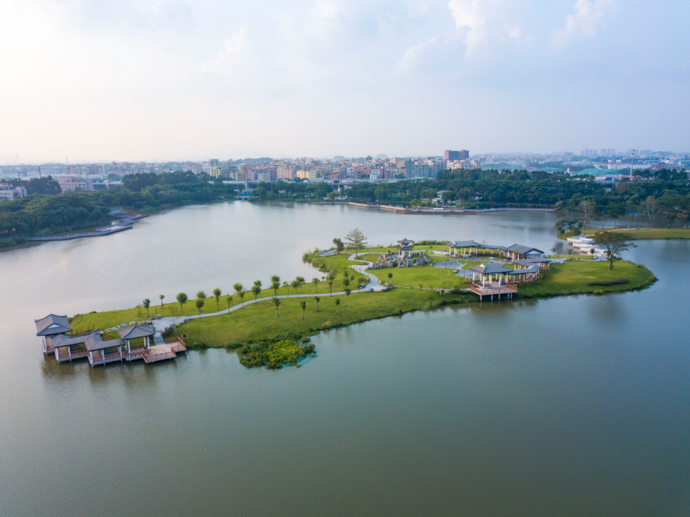 珠江奔流|溯江寻三景:细嗅白云湖,聆听海珠湿地,观赏流溪河