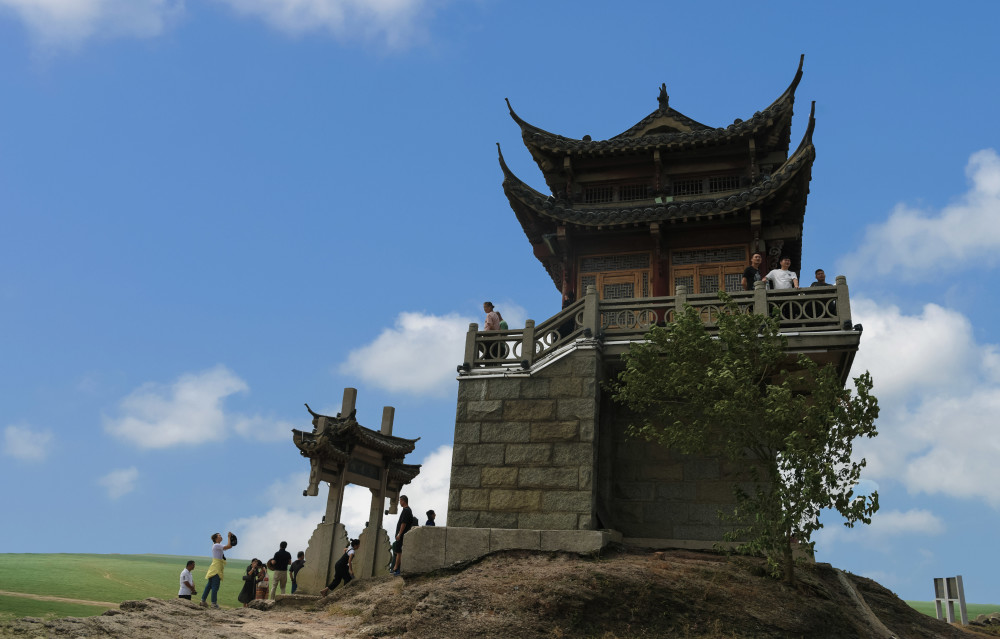 廬山:千年石島落星墩露出全貌,鄱陽湖現美麗大草原