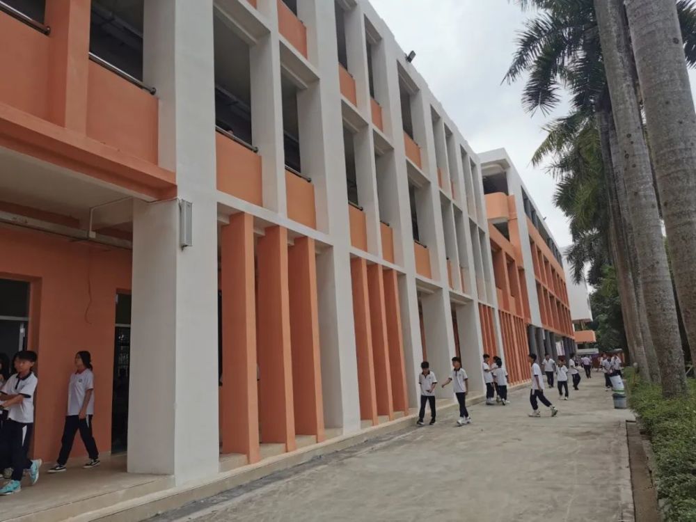 龙溪中学升级改造进行中,可容纳2500名学生!高颜值效果图曝光!