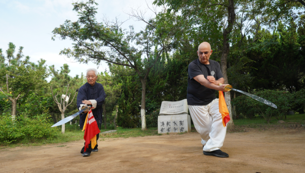 65歲以色列人圓了中國武術夢_騰訊新聞