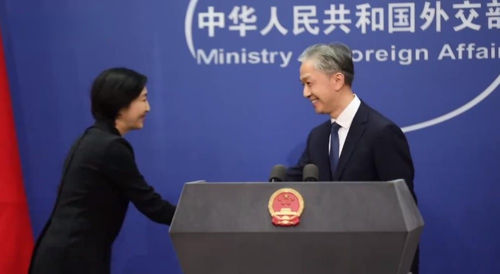 汪文斌介绍外交部新任发言人毛宁:从事外交工作已27年,曾长期从事亚洲