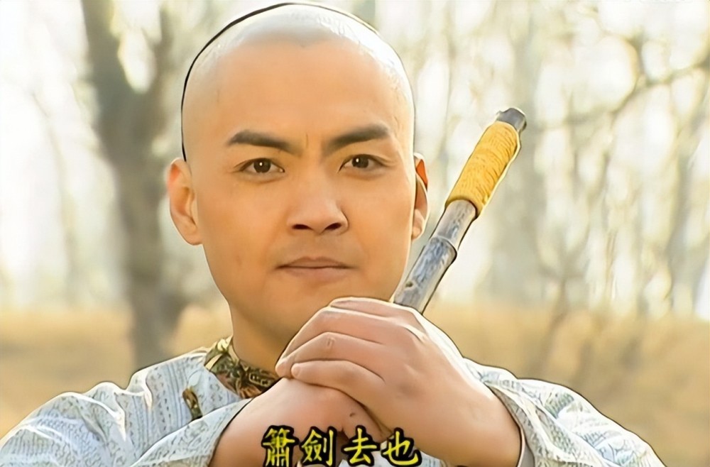 不过对于他大变样外界依旧争议不断,而且对比同样出演过《还珠格格》