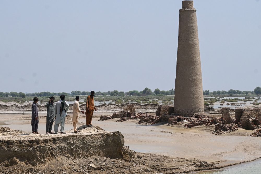 (外代一线)遭受洪灾的巴基斯坦旁遮普省_腾讯新闻