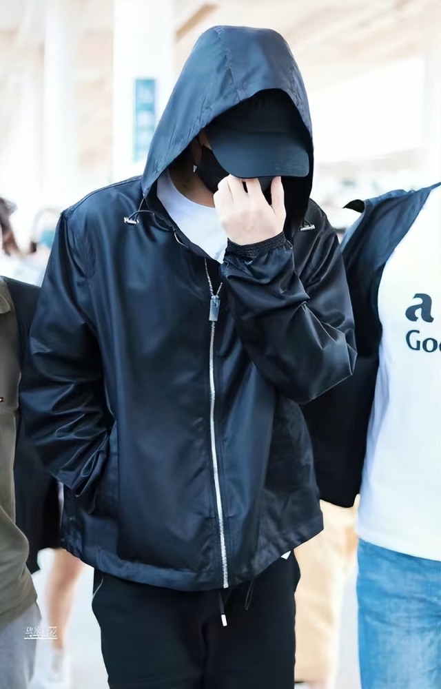 成毅长沙录制你好星期六机场最新路透插图1