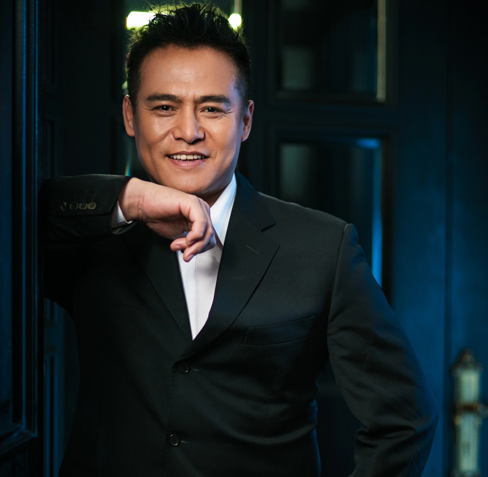 演员张永刚:父母早逝,与妻子相恋相守不容易,被丈母娘当亲儿子