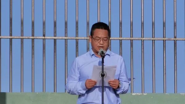 【喜迎二十大 奋进新征程】和田市第一高级中学 丨从"新"出发 为"梦"