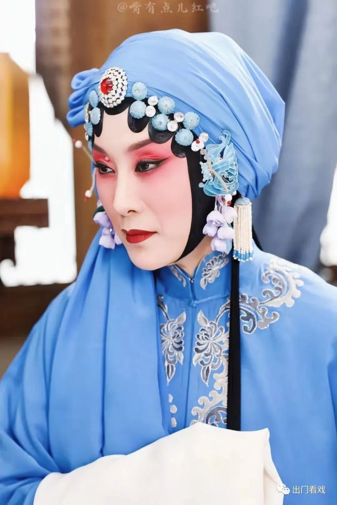 张火丁主演京剧电影《锁麟囊》片花_腾讯新闻