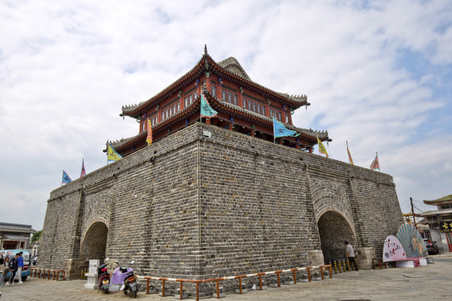 中国十大古城之一也是保留最完整的四座古城池之一宁远古城