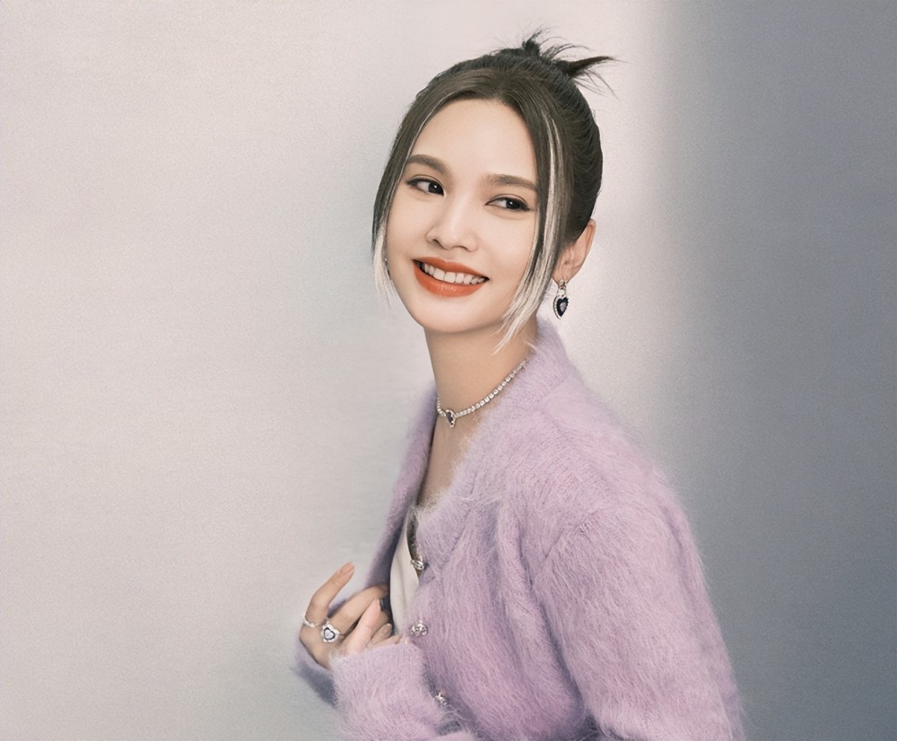 杨丞琳在内地录制节目,自称是广东人遭死亡威胁,警告她不要回台插图10