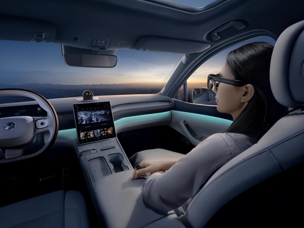 首试蔚来AR眼镜，智能座舱的未来会是这样？banner广告创意三年级上册
