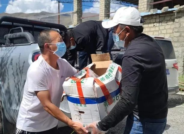 【基层抗疫】索朗旺堆:"战"在抗疫第一线,以身作则筑防线_腾讯新闻