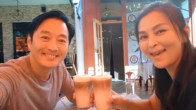 《鬼丈夫》演员30年后聚会!李志希赞何音内心没变化,仍是小丫头