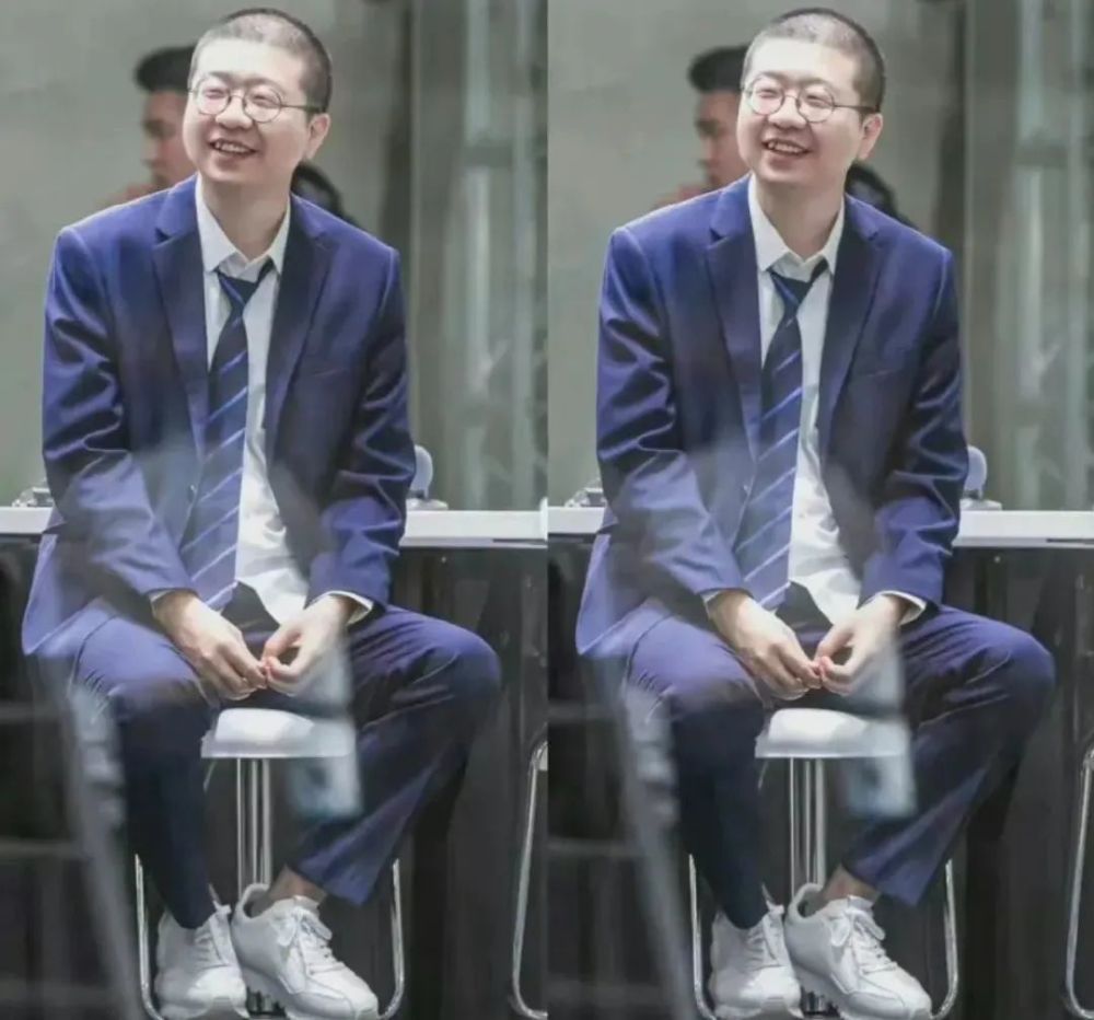 输在脸上了李诞成虾系男星衣架子上随便长了个头