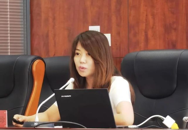 三尺讲台谱芳华——石东路小学教导主任王美珍