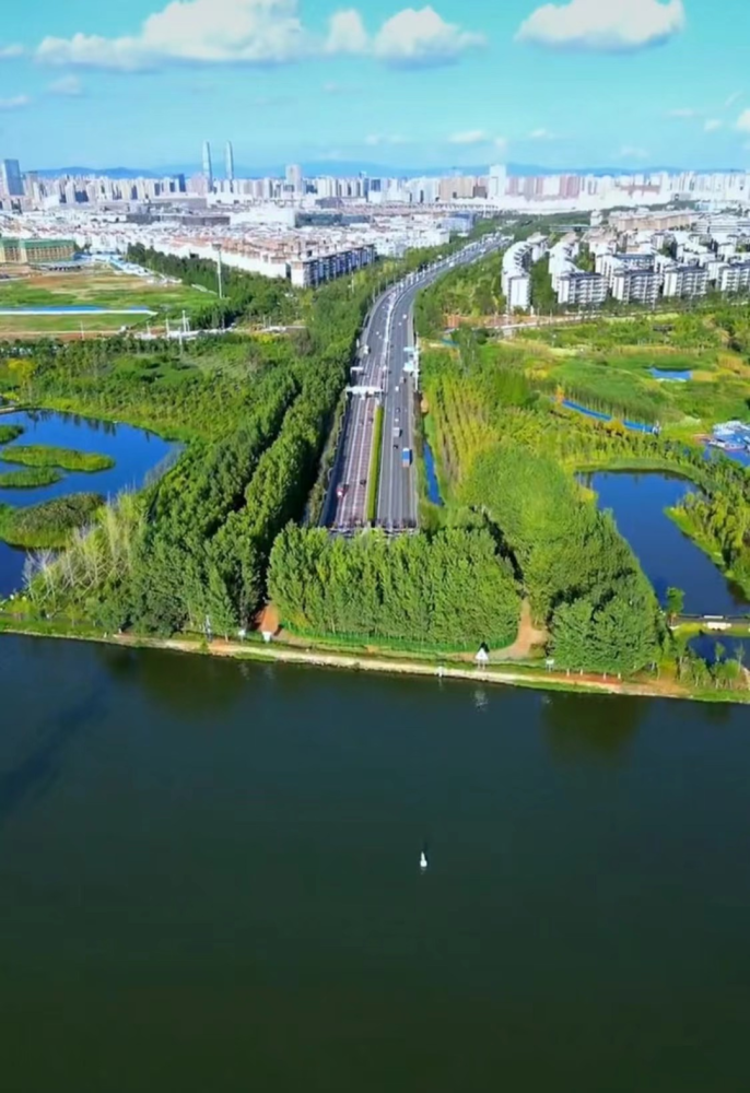 昆明草海隧道上面图片图片