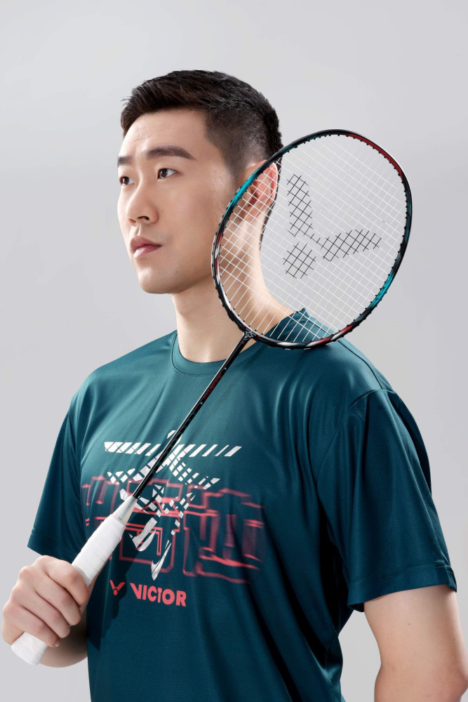 世界冠军刘成携手victor,继续为中国羽毛球奉献力量_腾讯新闻