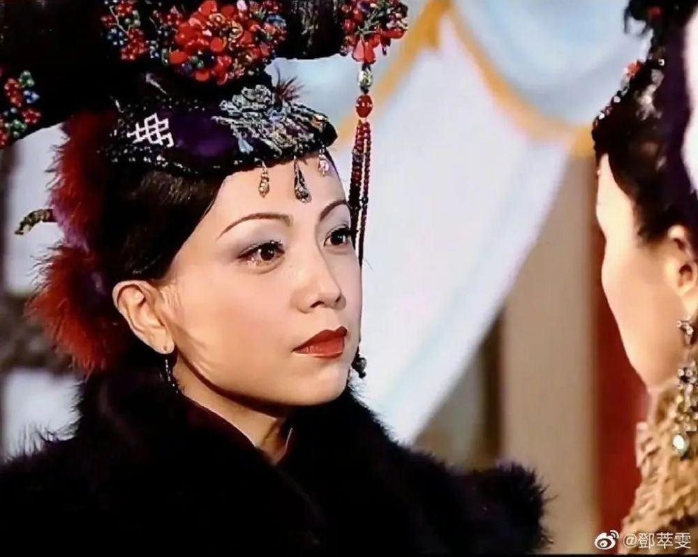 嚣张跋扈的华妃,对照的正是不可一世的钮祜禄·如玥.
