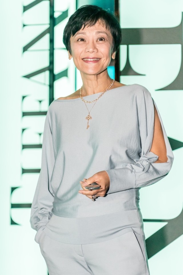 导演张艾嘉接受《环球时报》采访:以开放的心态看待女导演_腾讯新闻