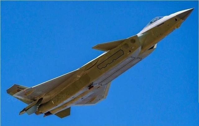 哪些战机可以接替歼-8II完成守卫海空的使命？_腾讯新闻