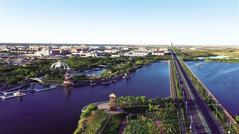 非凡十年跨越丨额济纳旗居延海畔新风起