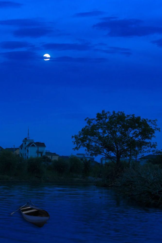 一轮明月有22种浪漫～_腾讯新闻