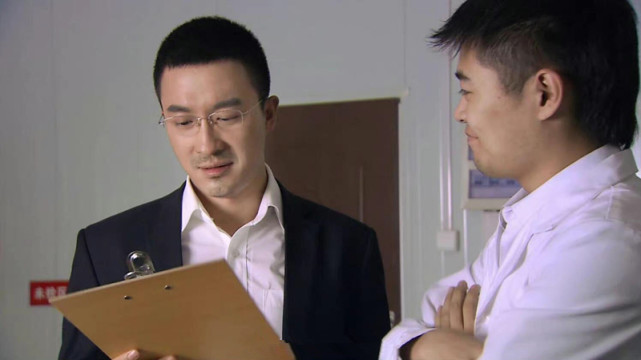 与此同时,电视剧《点金者》在拍摄当中,又不够实诚,还有不少炫技的