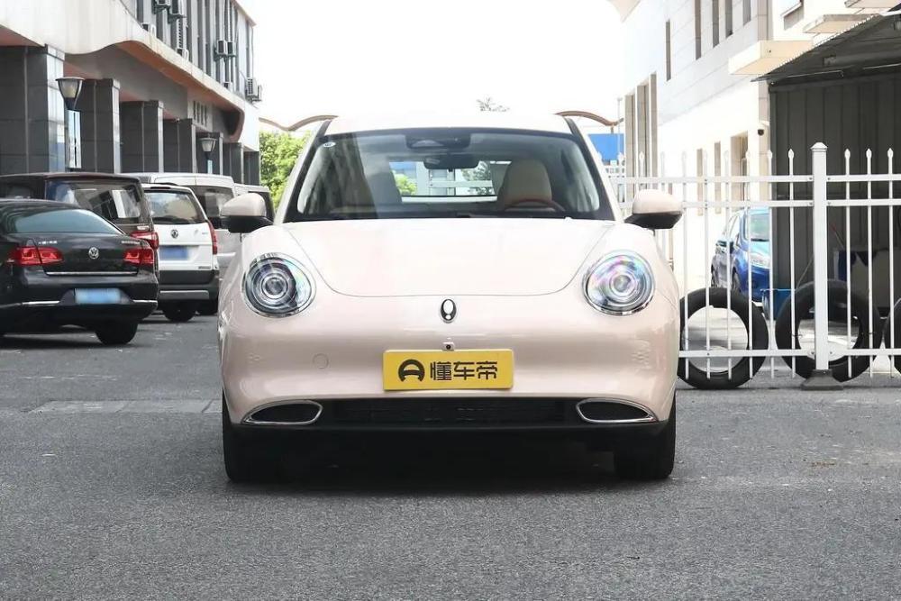 欧拉好猫两周年轻享型上市纯电续航401公里售价1299万