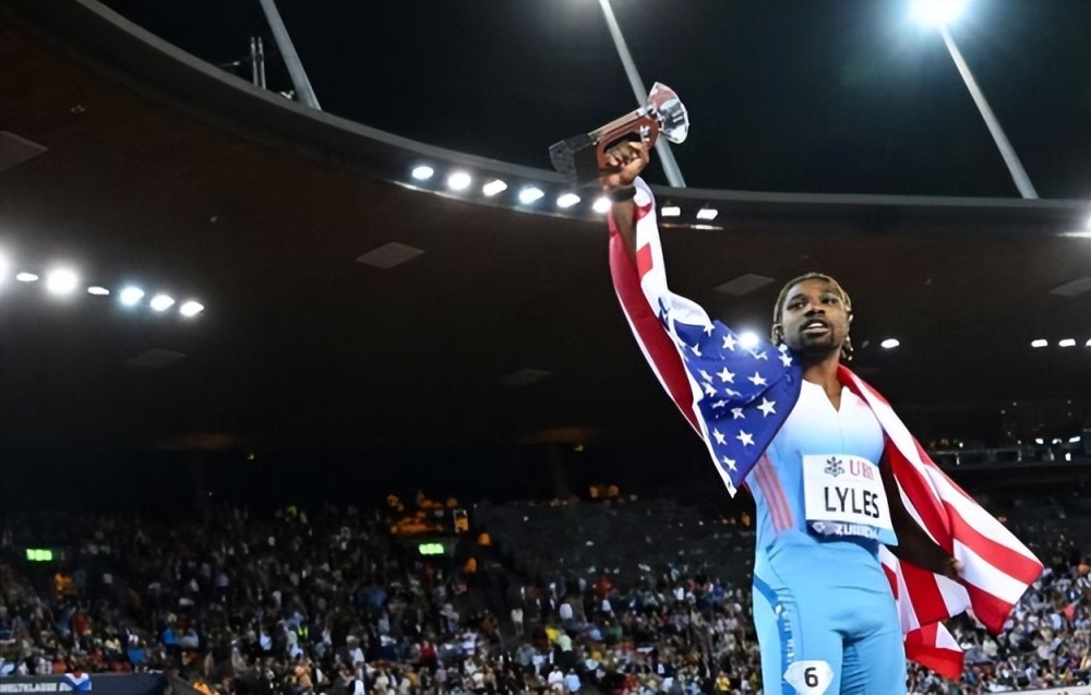 莱尔斯19秒52破博尔特赛会纪录35岁女王10秒65百米夺冠再刷纪录